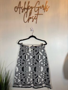 White House Black Market Black & White Geometric A-Line Skirt